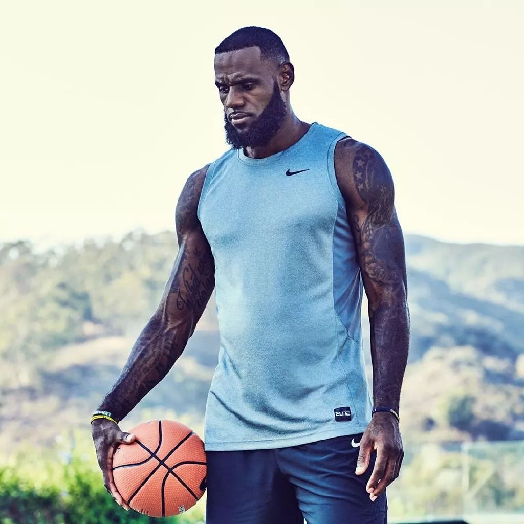 但攻防两端 但攻防两端