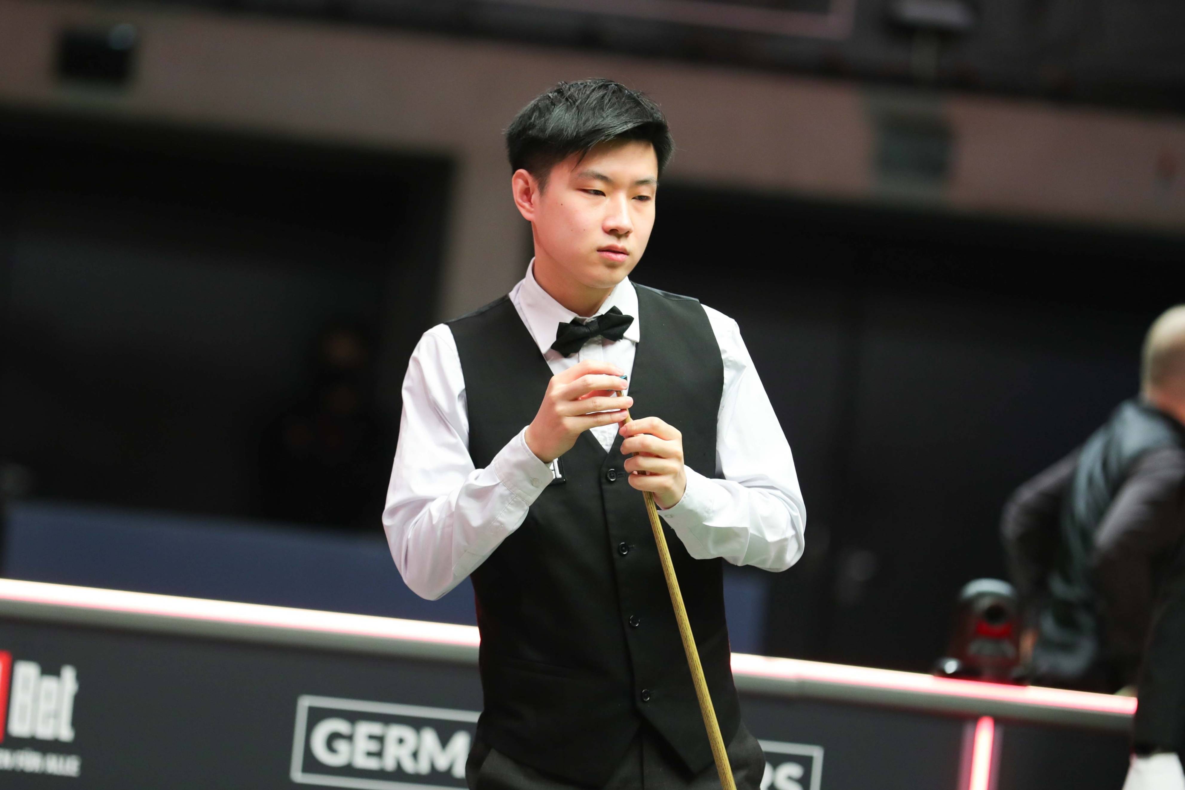 项目交错为 项目交错为